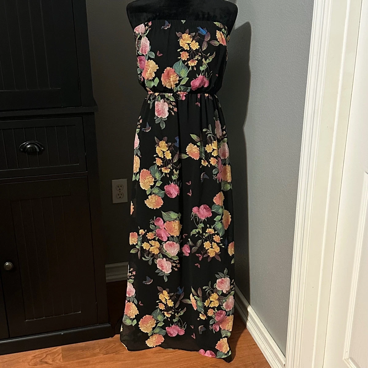white christmas dresses NWT Forever 21 Contemporary Sheer Floral Print Dress-Size Small – Second  Bite main image 0