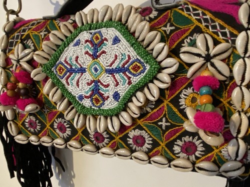 HANDMADE BOHO HIPPIE BAG WITH VINTAGE ARTISAN HAND EMBROIDERY & BEADS WORK - Picture 6 of 24