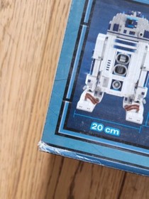 Lego Star Wars 10225 R2-D2 Collector NEW and Sealed.