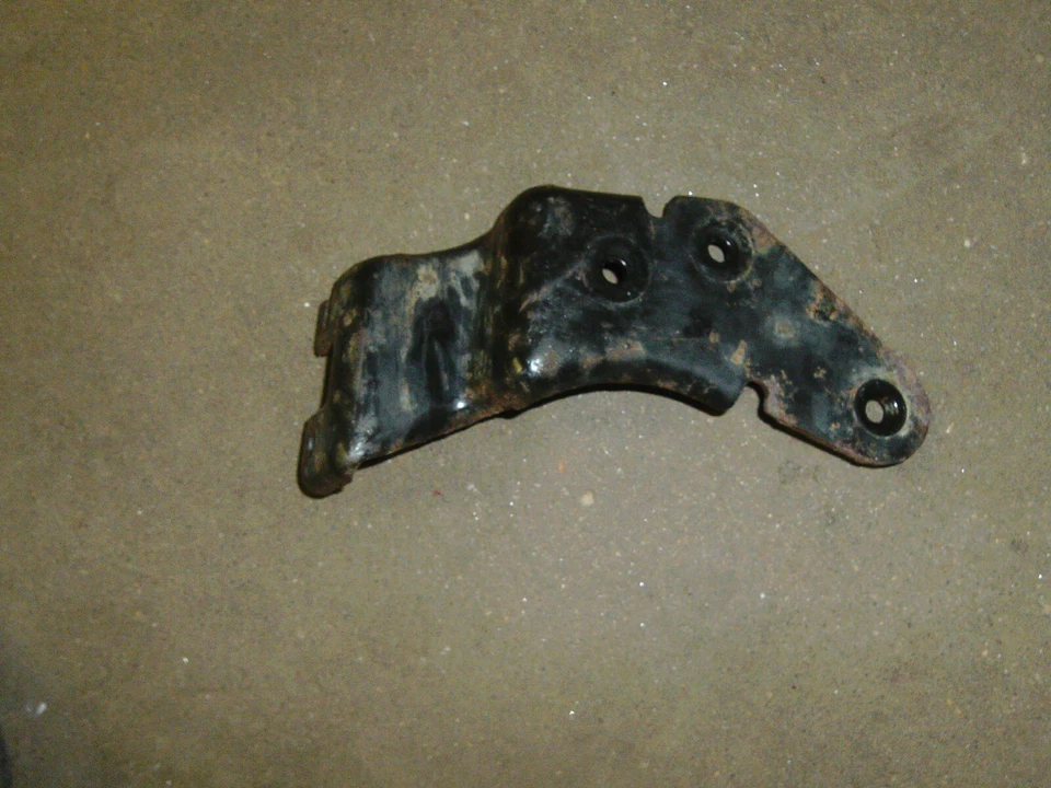 Automatic Transmission Shift Cable Bracket AF21 TF-81SC 2006 Lincoln Zephyr - Image 3 of 4