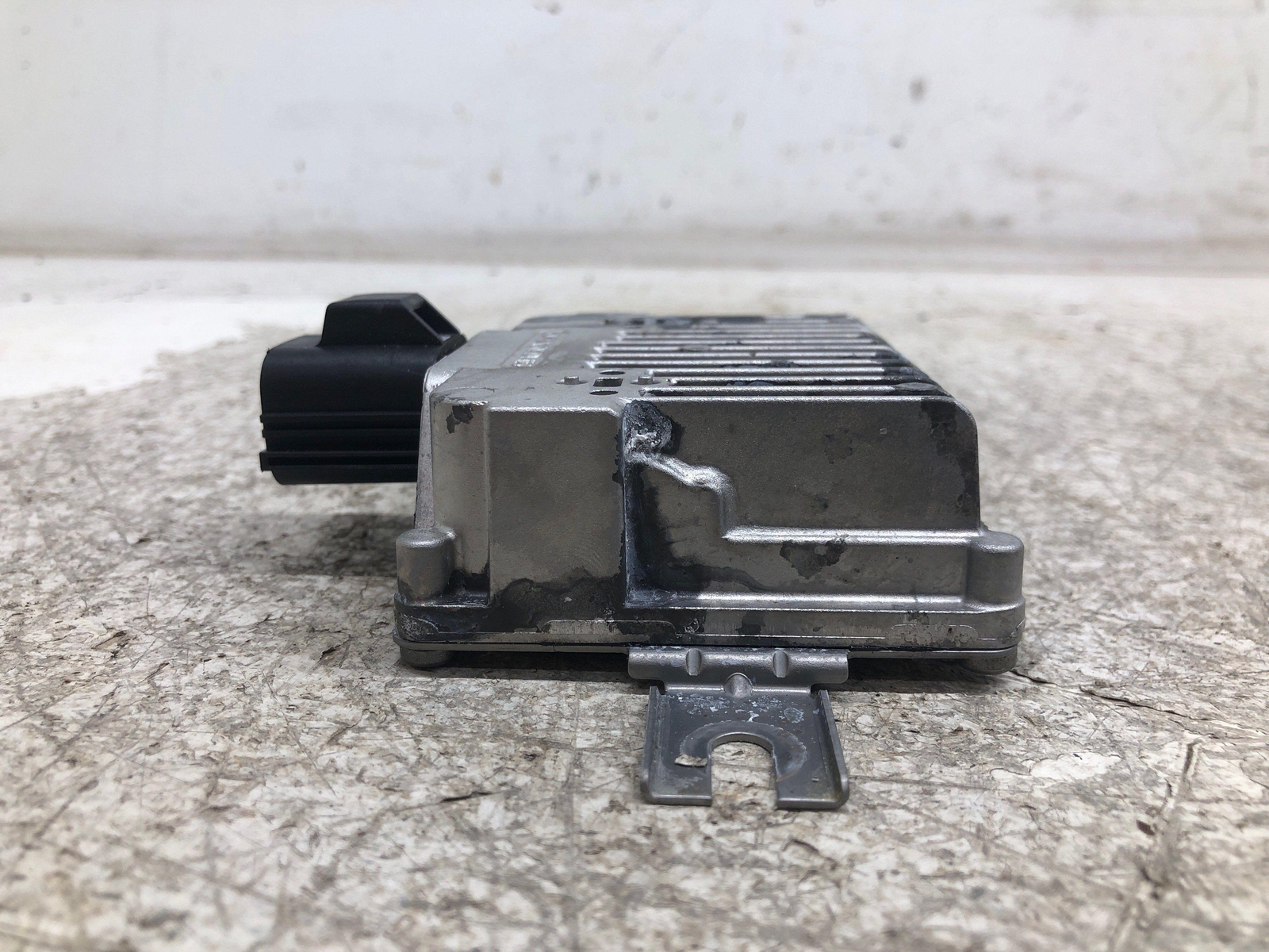 2009 ASTON MARTIN VANTAGE 4.7L FUEL PUMP CONTROL MODULE UNIT 7H42-9D372-AA OEM