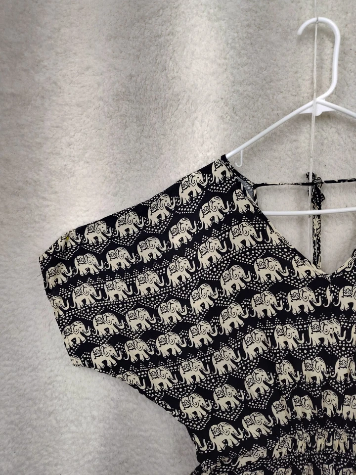 Женские комбинезоны Forever 21 средний размер черные анималистический принт 100% вискоза короткий рукав мини - Изображение 2 из 4