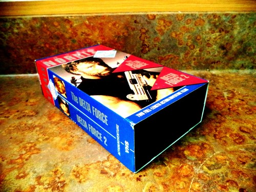 CHUCK NORRIS DBL FEATURE, DELTA FORCE 1 & 2 (VHS 1995) Chuck Norris, Lee Marvin - Picture 5 of 6