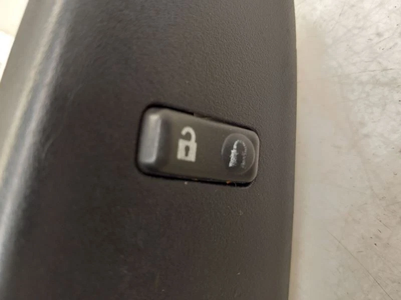 Toyota Tacoma 2014 doble cabina lado del pasajero puerta delantera interruptor de ventana Foto 2 de 4