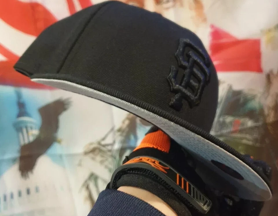 Sombrero New Era 59Fifty SFGiants Negro Ajustado Talla 7 1/8 Foto 4 de 4