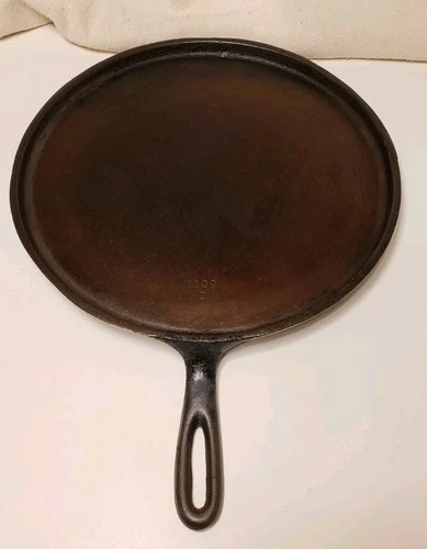 Wagner Ware Sydney 0 Griddle 1109 D. Wagner Cast Iron Griddle . 10-1/8".4-lb12oz