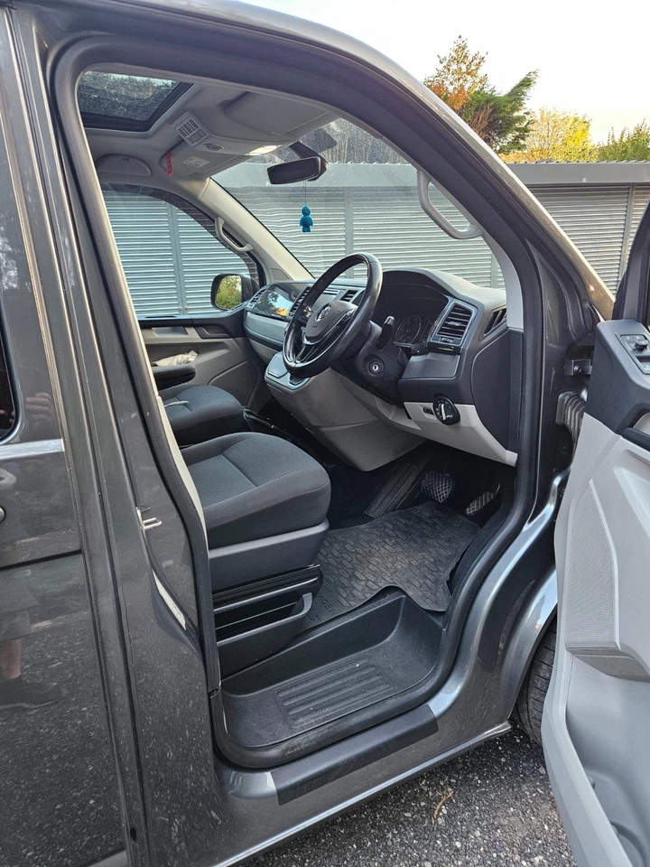 VW Transporter Kombi LWB T6 4motion DSG 204 - Image 3 of 4