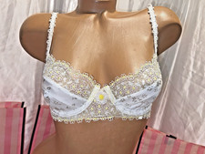 For Love  Lemons Bra For Victoria  s Secret 32C 3D Daisy Bra 99