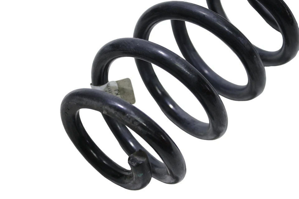 Juego de montaje de muelle helicoidal de suspensión trasera Audi S3 5Q0511115 2017-2020 OEM Foto 2 de 4