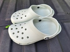 CROCS UNISEX CHILD CLASSIC CLOG, Light Green, J3