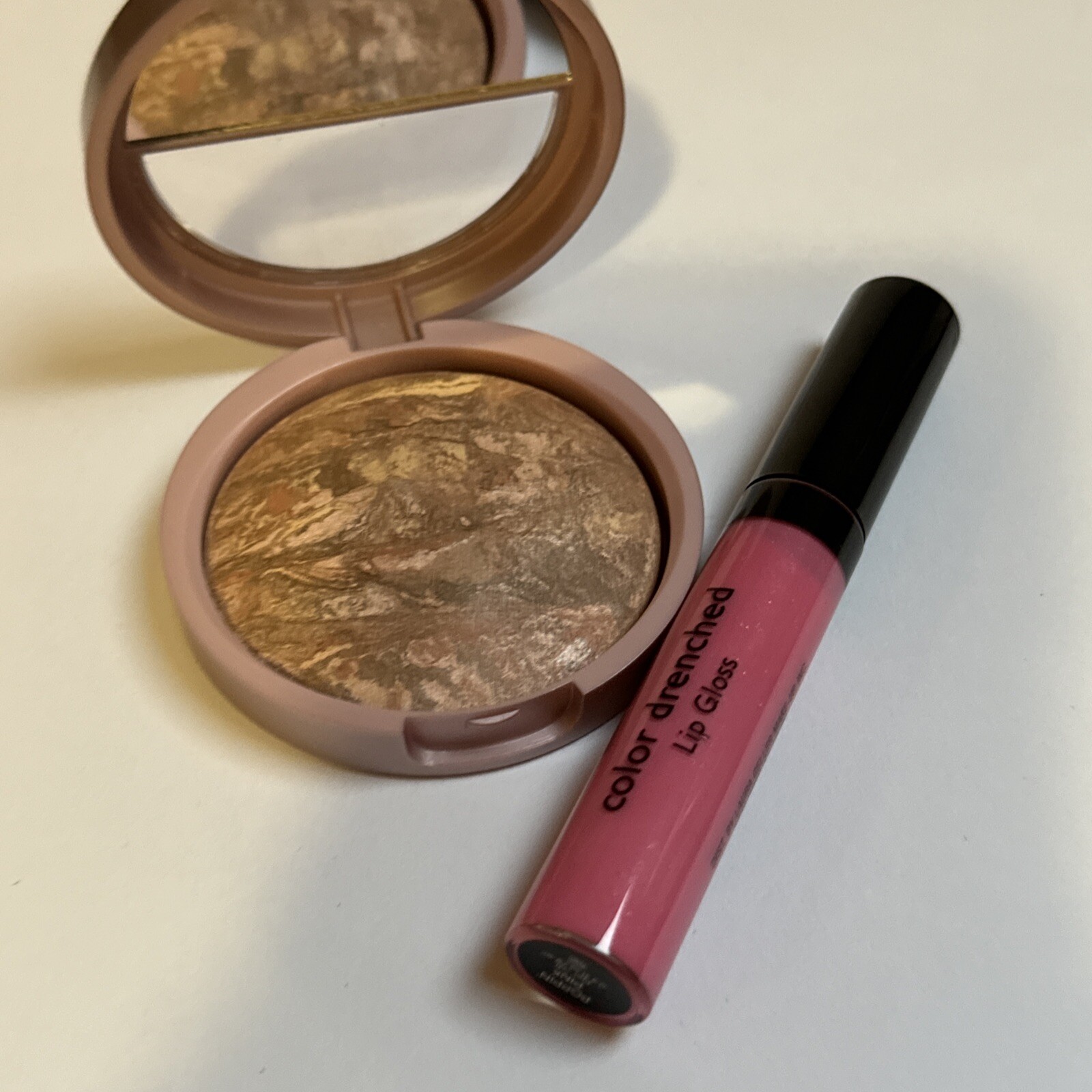 LAURA GELLER Baked Balance-n-Glow FOUNDATION in DEEP & Poppin Pink Lip Gloss 8g