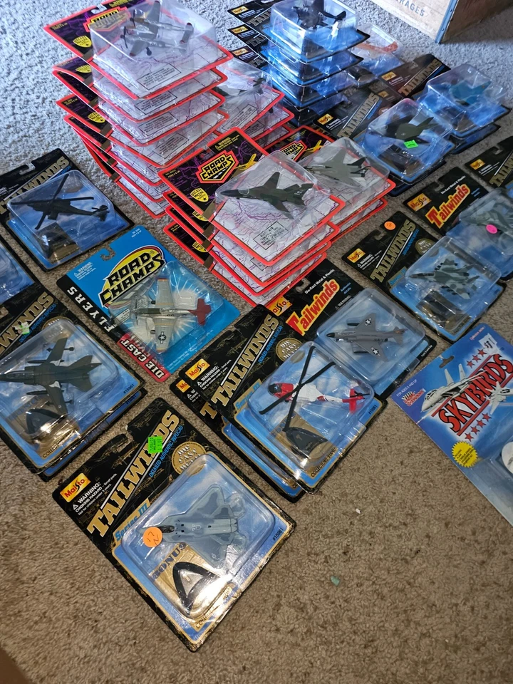 老式 Tailwinds Road Champs Maisto 压铸军用飞机 39 MOC 批量 — 第 2/2 张图片