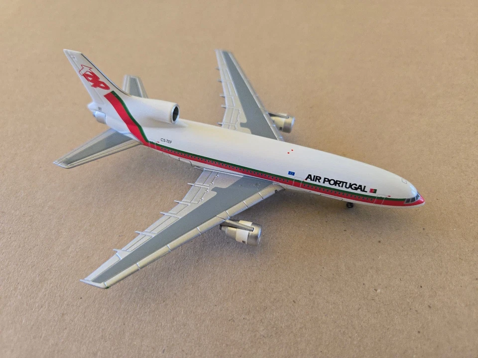 1:400 Lockheed L-1011-500 TAP Air Portugal CS-TED AeroClassics - Image 2 of 4