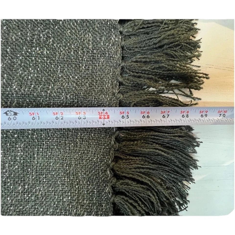 Tiro Surya, tamaño: 50” x 60”, tejido 95% acrílico, 5% lúrex color: carbón, nuevo con etiquetas Foto 4 de 4