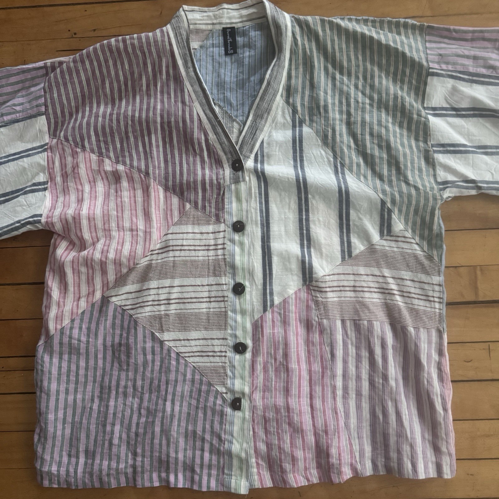 Sacred Threads Womens Boho Patchwork Short Shelve… - image 2