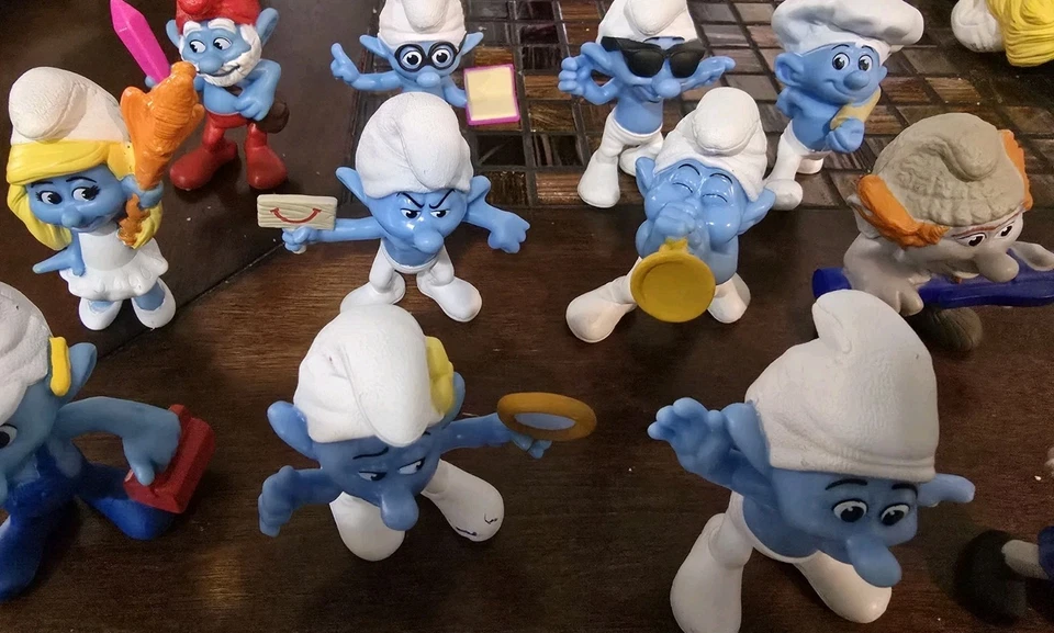 McDonalds Smurfs 2 bonecos conjunto completo 16 2013 Happy Meal Papa Smurf Smurfette Peyo - Imagem 4 de 4