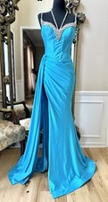 Stunning Portia and Scarlett Evening Prom Long Fitted Gown Size 4 Blue
