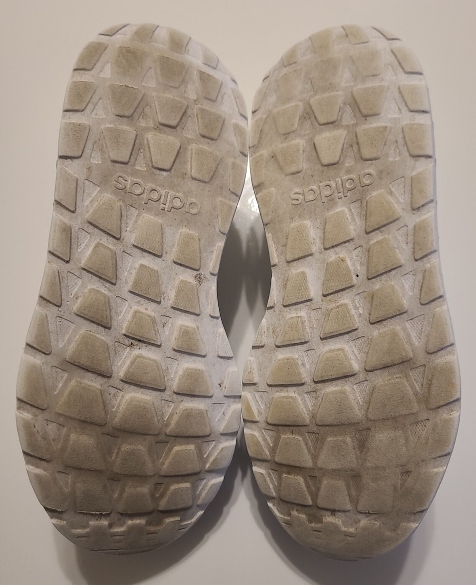 Adidas Girls Questar Flow Gray Running Shoes Sneakers Size 4 | eBay