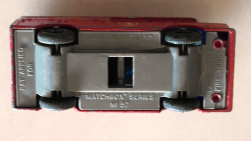 MATCHBOX Series n°57 - Land Rover FIRE TRUCK - 1971 - Foto 7 di 7