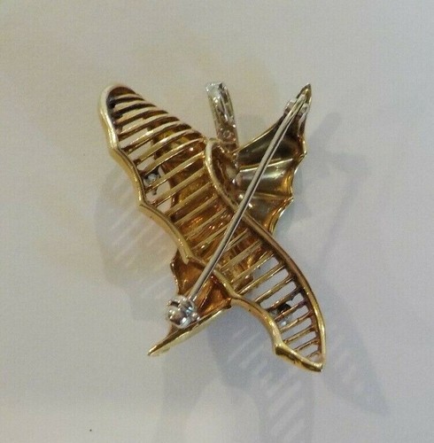 14K Gold Estate Brooch, Diamond Ribbed Leaf Brooch, 9.7 grams - Picture 8 of 10