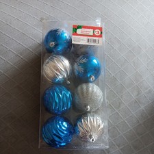 Holiday Style Ornaments 8 Count Shatterproof blue, Silver