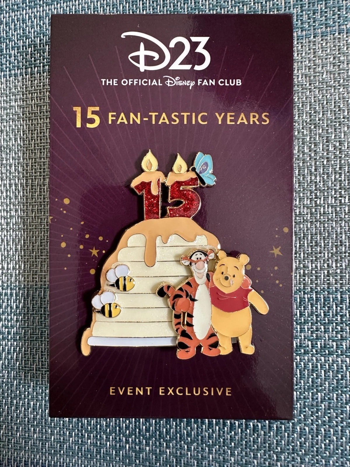 New Disney D23 Pooh And Tigger 15th Anniversary Cake Pin