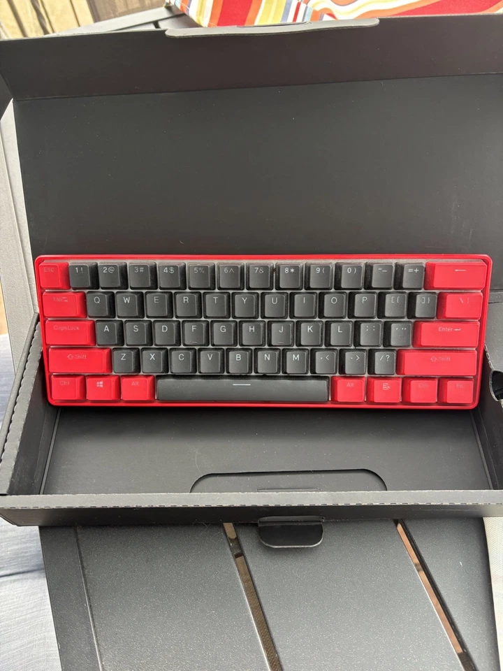 Clix x Matrix Keyboard Red switches - Image 4 of 4