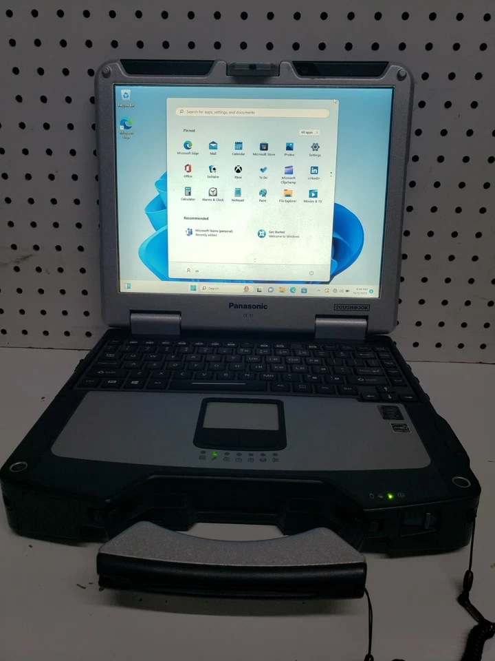 Panasonic Toughbook CF31 MK5 CORE I5-5300U 2.30GHZ 16GB RAM 512GB SSD Win 11 Pro - Image 3 of 4