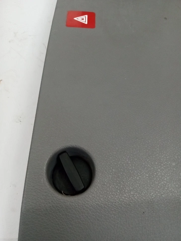 2007-2018 SPRINTER 2500 3500 FRONT DRIVER PASSENGER DOOR BOTTOM TRIM COVER PANEL Foto 4 de 4