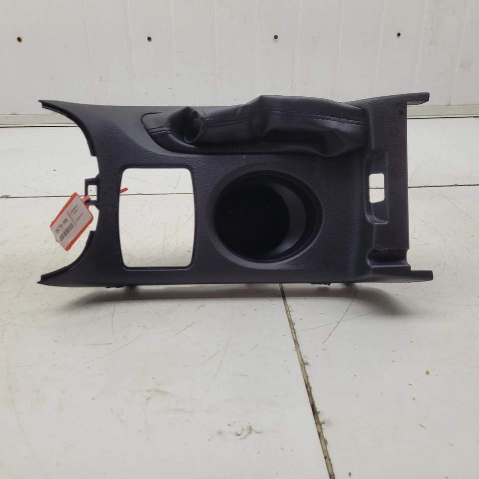 Центральная консоль держатель чашки и ручной тормоз Mazda CX5 MK1 2013 KD77-64431 - Изображение 3 из 4