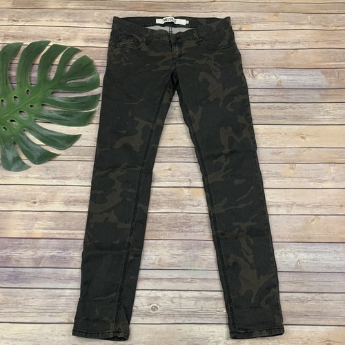 Brandy Melville Camo Print Skinny Jeans 