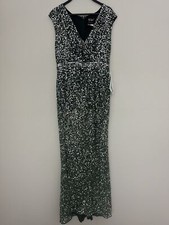 Mac Duggal Green Silver Sequined V-Neck Cap Sleeves Evening Gown Size 10