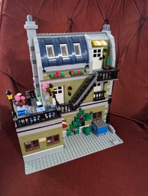 LEGO Creator Expert: Parisian Restaurant (10243) INCOMPLETE