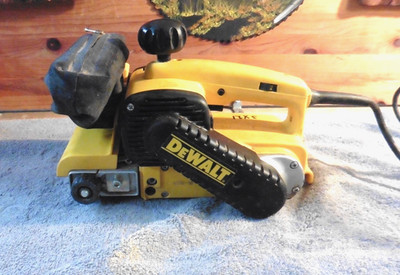 DeWalt DW431 3''x21'' Heavy Duty Variable Speed Corded Belt Sander