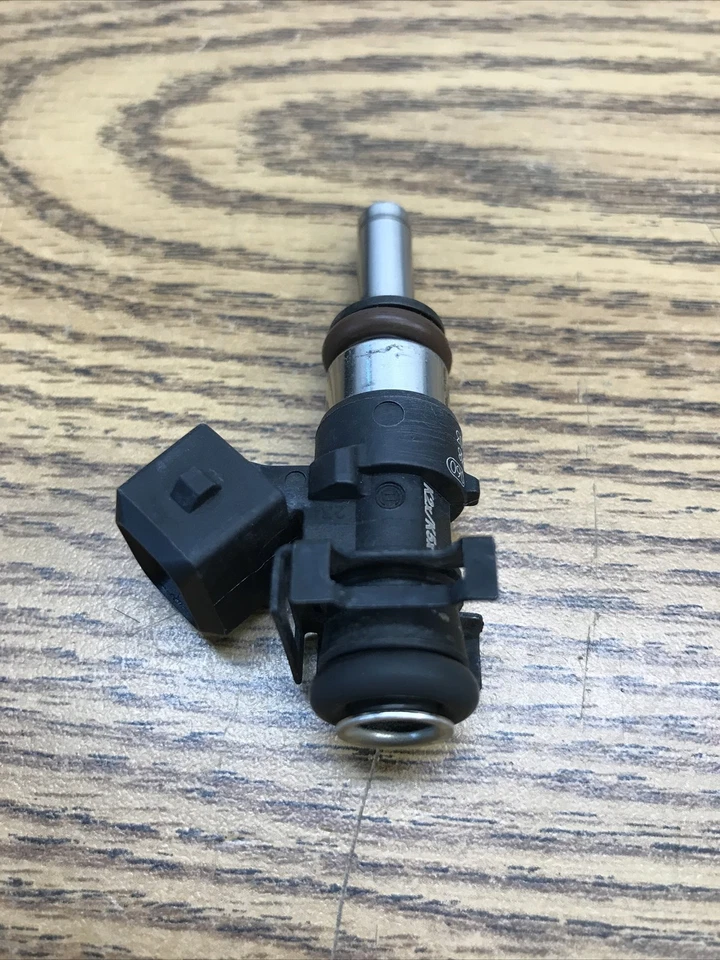 BMW R1200RT 2005 A 2018 VÁLVULA DE INJEÇÃO DE COMBUSTÍVEL PEÇA INJETORA DE COMBUSTÍVEL # 13617672335 - Imagem 3 de 4