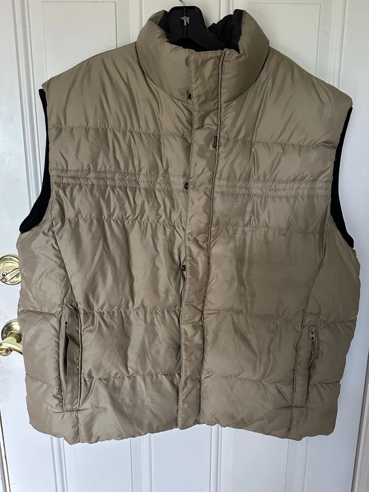 Columbia Convert Board Wear Mens Puffer Vest Size XLG Beige Outdoors Winter Fall
Opens in a new wind