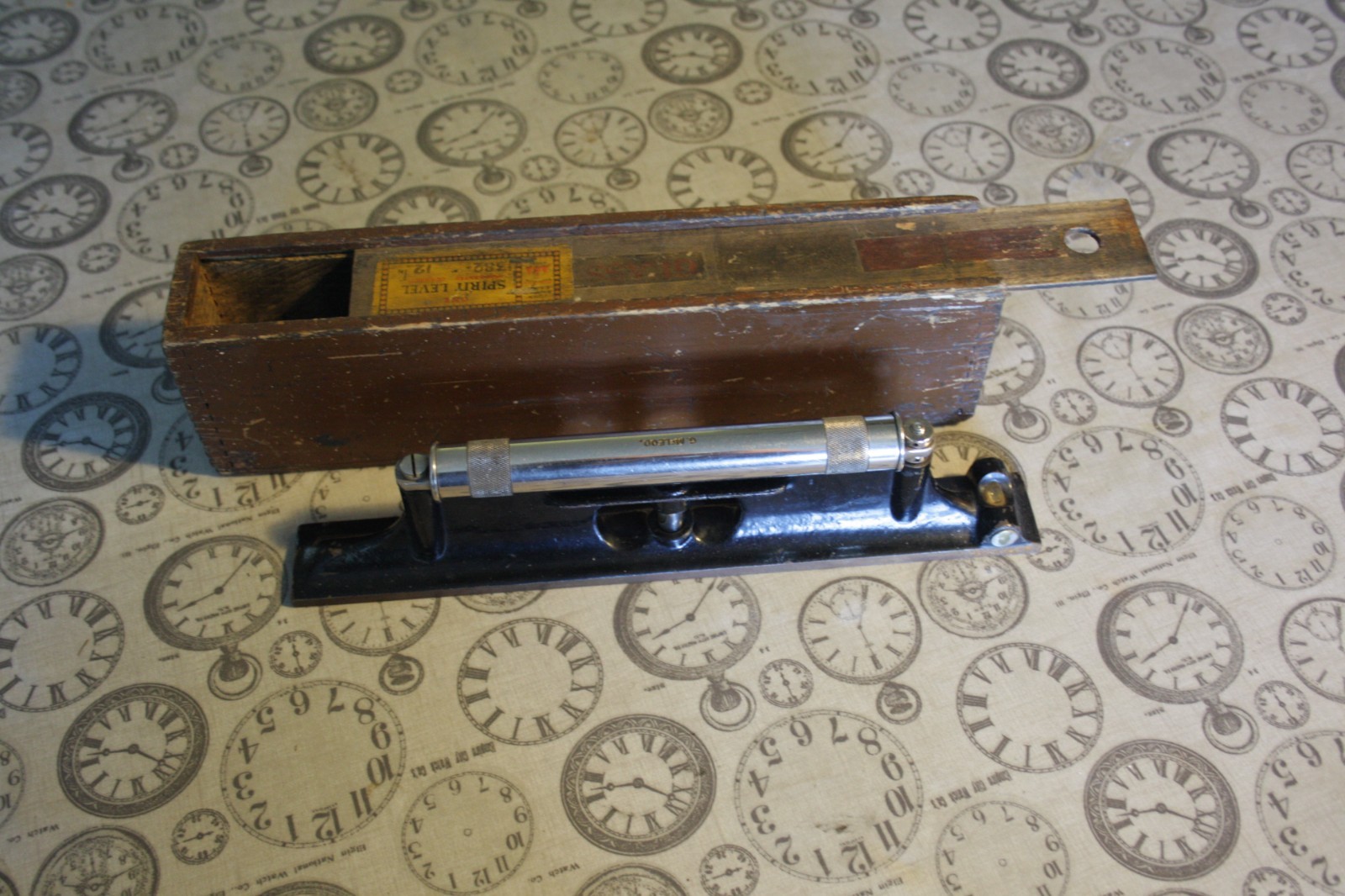 john rabone sons #1382 engeneers spirit level 12 " in wooden box