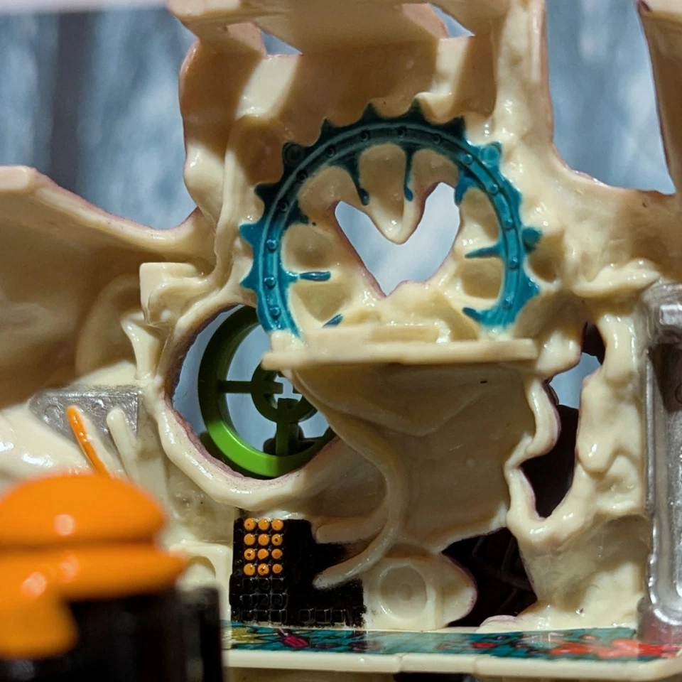 MIGHTY MAX (Bluebird, 1994) Vintage CYBER SKULL Doom Zone SOMENTE CONCHA Autêntico - Imagem 3 de 4