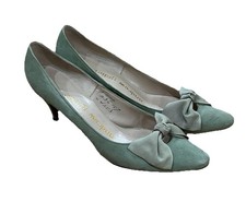 Vintage 1950s Andrew Geller Sage Suede Bow Heels Pumps Size 8 Narrow