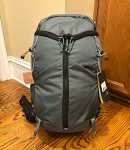 Mystery Ranch Coulee 30 Men’s Hiking Backpack 30L Gray L/XL