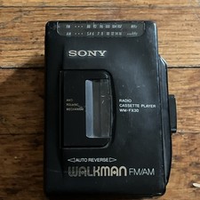 Vintage Sony Walkman AM FM cassette WM-FX30