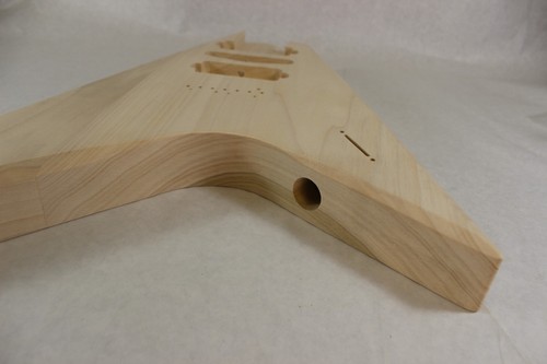 Cuerpo de guitarra UV Proline V Jem RG sin terminar - 7 cuerdas - se adapta a los cuellos RG - Imagen 3 de 5