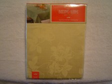 Blossom  Blooms Tablecloth 60 X 84 Oblong Sweet Floral Woven Yellow NEW