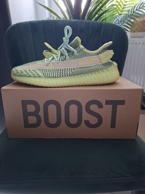 adidas Yeezy Boost 350 V2 Yeesreel