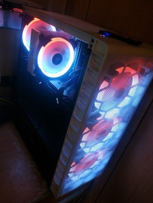RGB Gamer i7 7700 GTX 980 Ti 16GB DDR 4 SSD + 1TB WLAN BT Win11