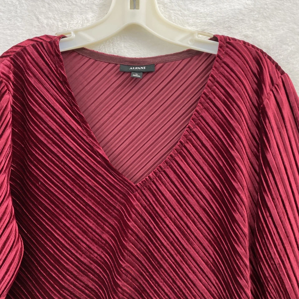 Pantalones Alfani Mujer Plus 1X Borgoña 2 Piezas Estilo Acordeón/Top Cintura Elástica Foto 4 de 4