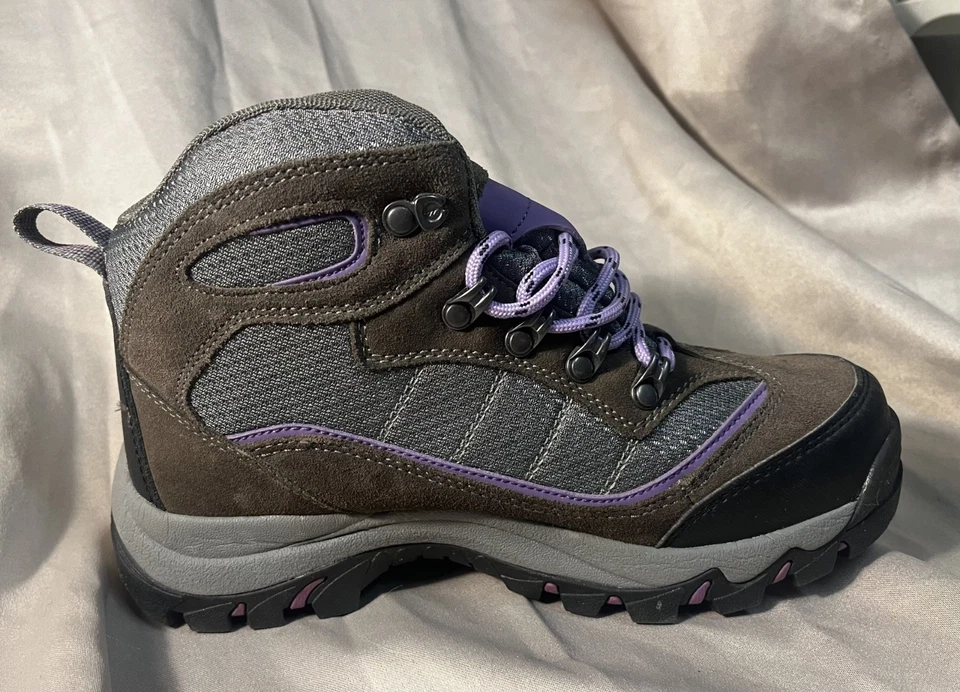Hi-Tec Skamania MId Waterproof Hiking Boots Womens Size 7.5 Grey/Purple NEW - Image 4 of 4