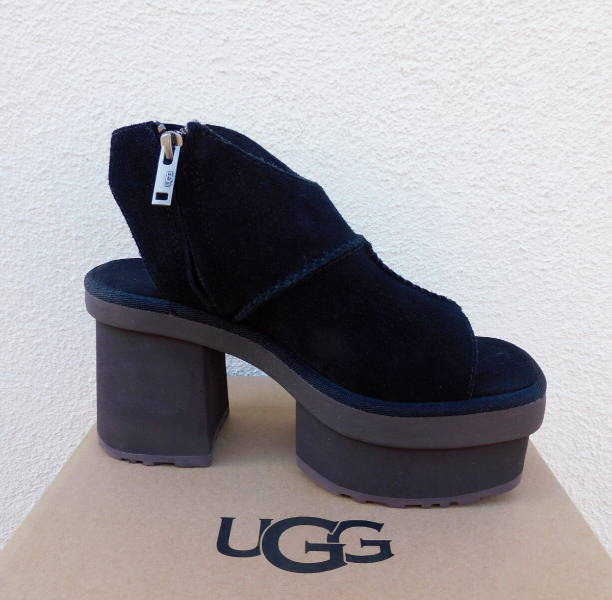 UGG BLACK NEW HEIGHTS 4