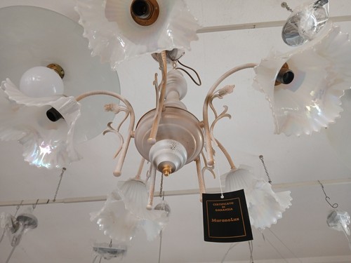 Lampadario In ferro battuto avorio oro Vetro Murano bianco shabby chic Classico - Foto 4 di 5