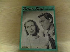 April 6th 1957, PICTURE SHOW, Betta St John, Martha Hyer, Vic Damone, James Dean